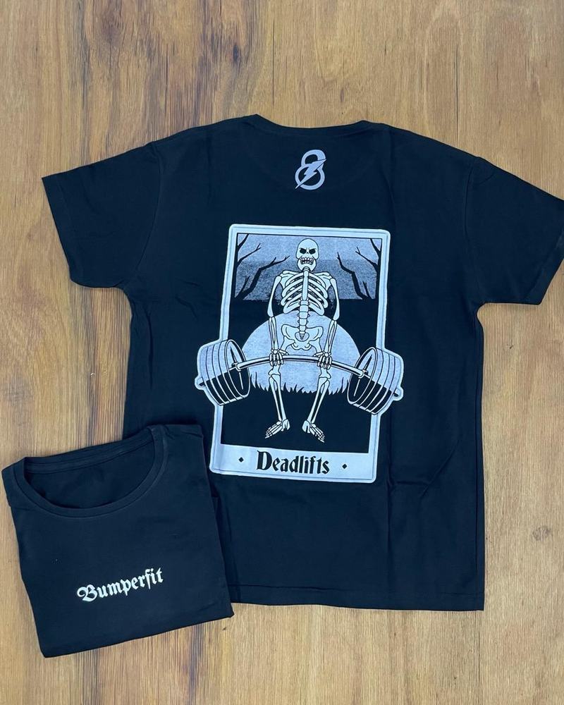 Remera Calavera, vista de espalda